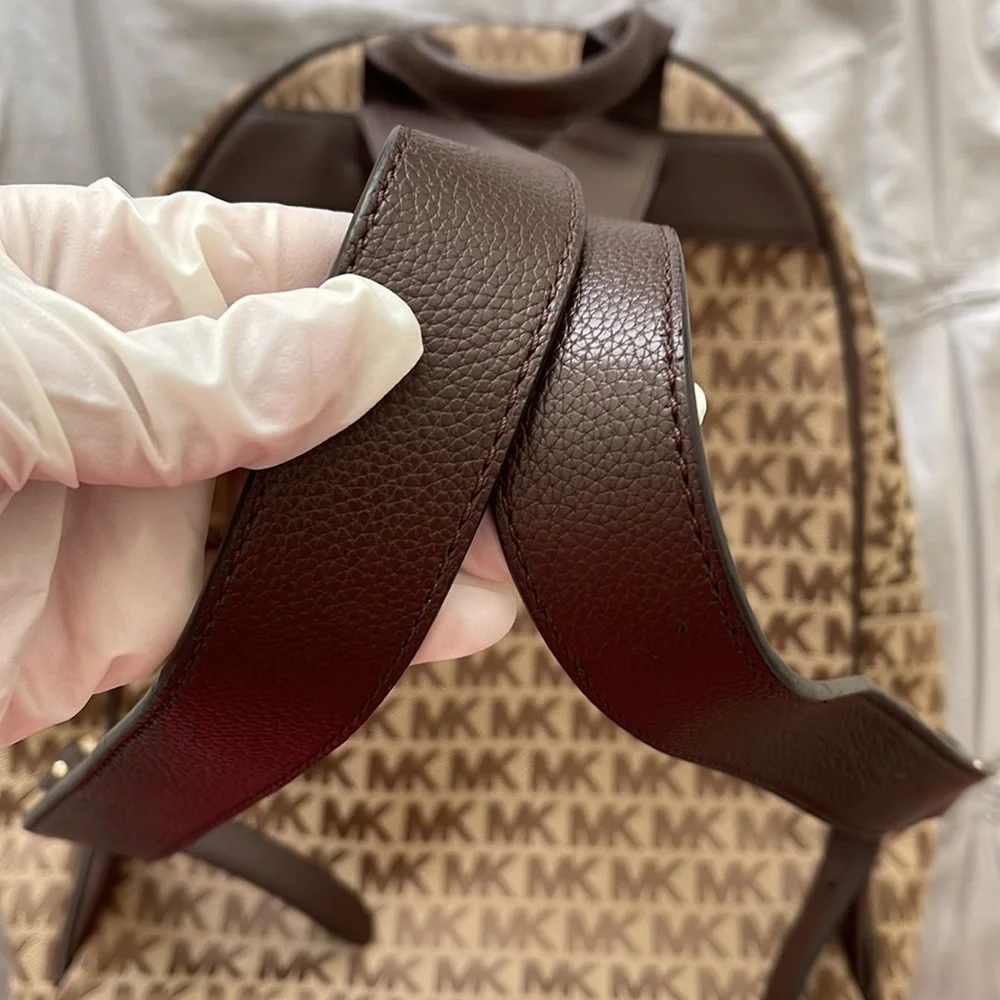 Michael kors backpack - Picture 16 of 16